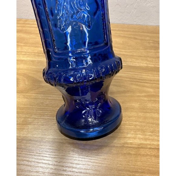 Excalibur Las Vegas Souvenir Cobalt Blue Glass Castle 24oz - Picture 4 of 8
